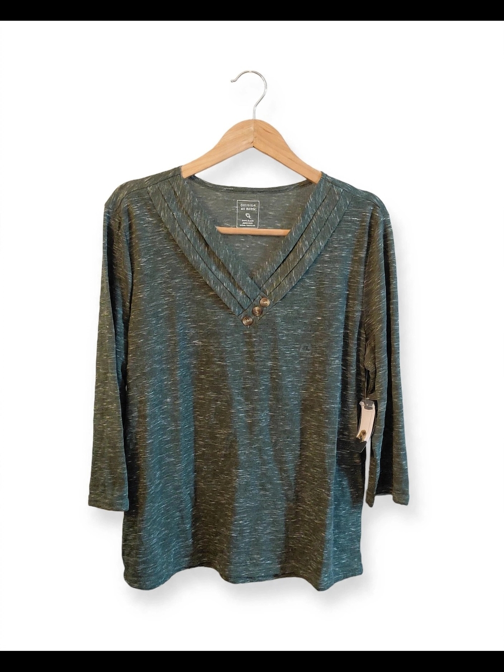 Hasting & Smitg Green V-Neck Button Detail Knit Top